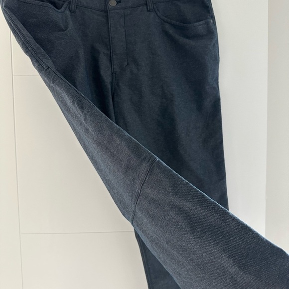 Lululemon Men’s ABC pants in Heather blue Size 36 - Picture 8 of 8
